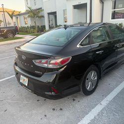 2019 Hyundai Sonata Hybrid