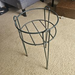 Wire Plant Stand