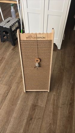 Cat scratcher
