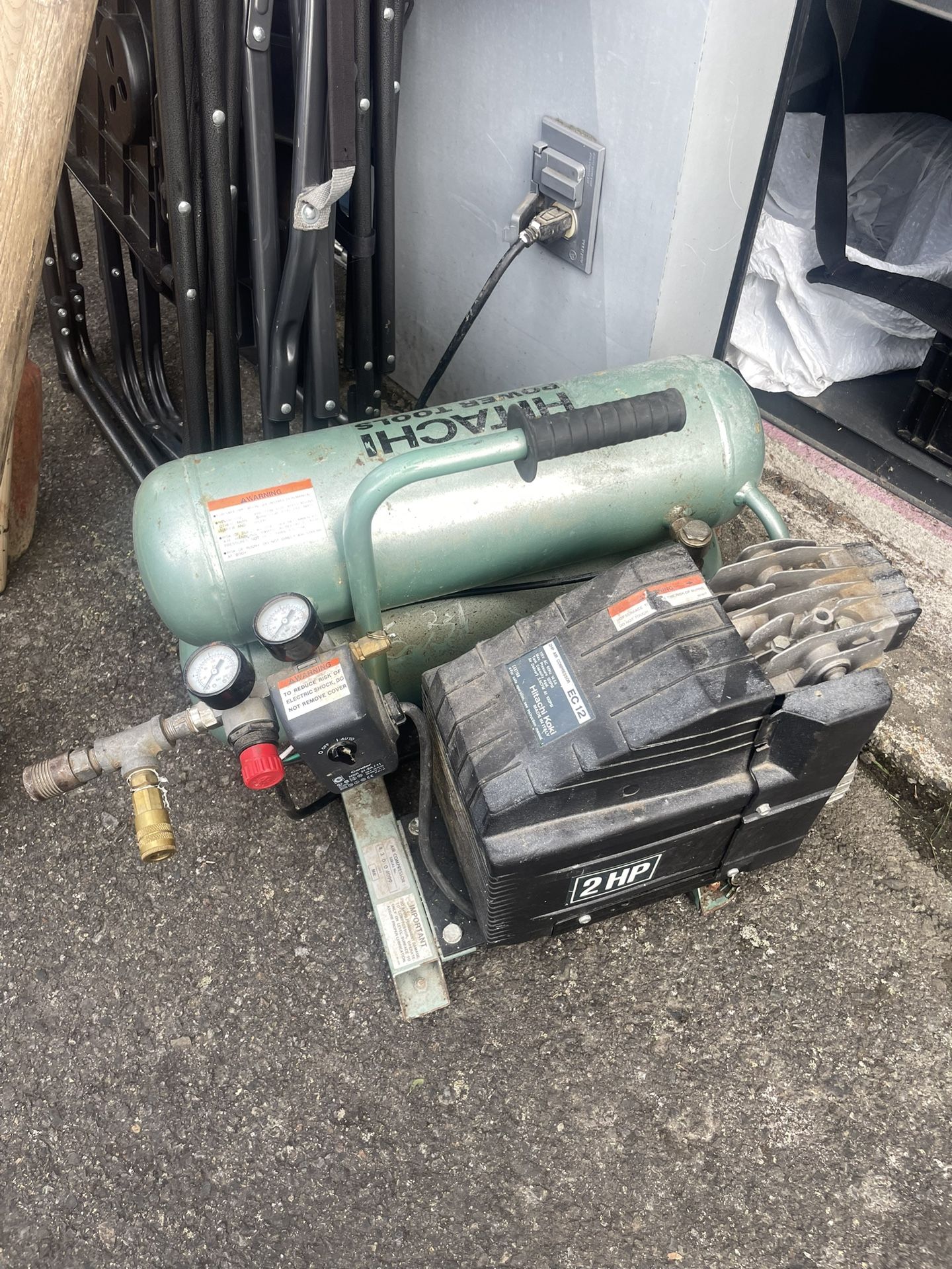 Hitachi Air Compressor