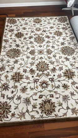 Two KALEEN 100% Wool Carpets Made in India
