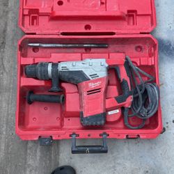 Milwaukee Rotary Hammer 
