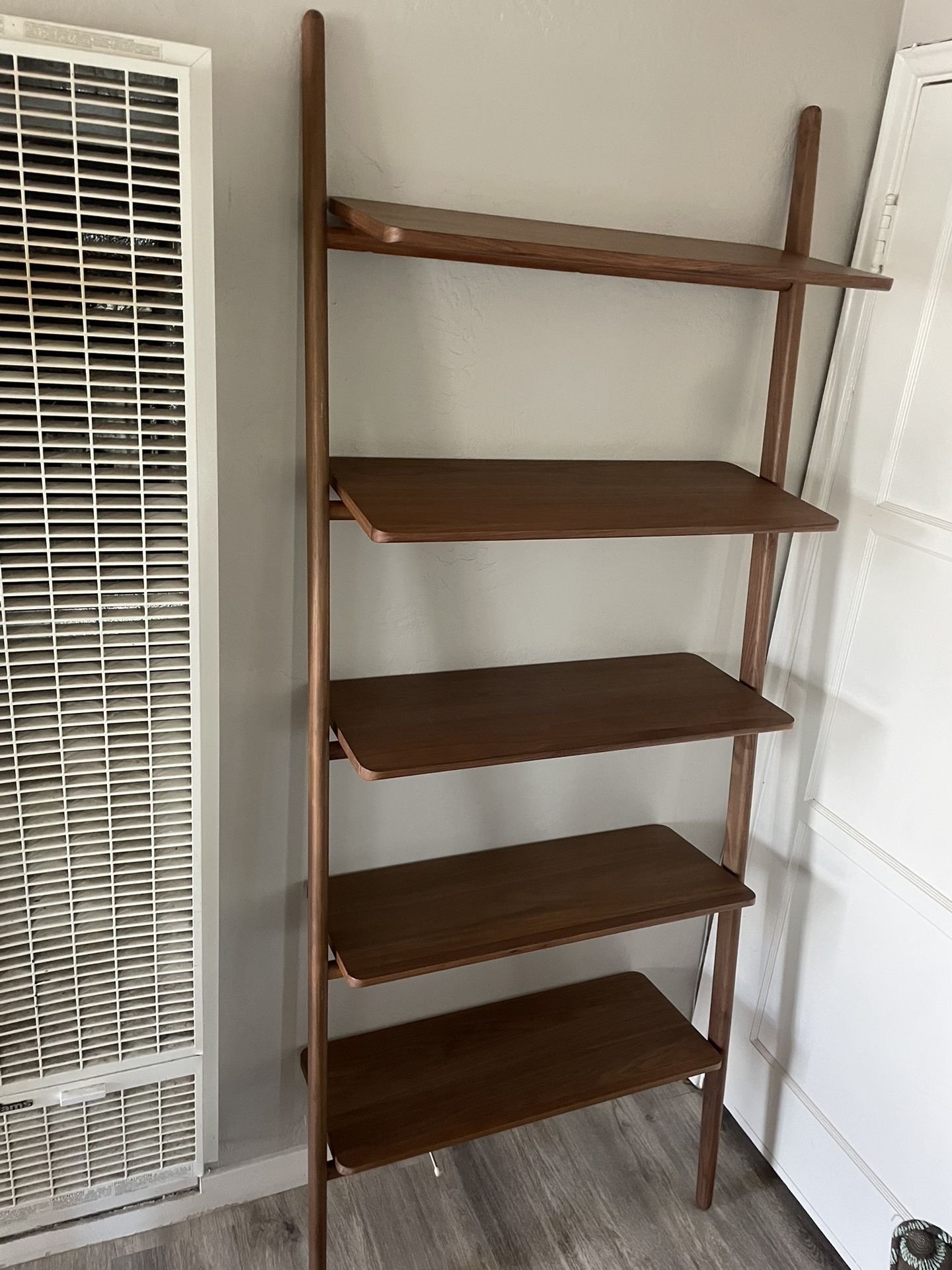 Folk Ladder Shelving