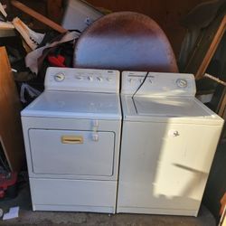 Kenmore Set Washer And Gas Dryer 