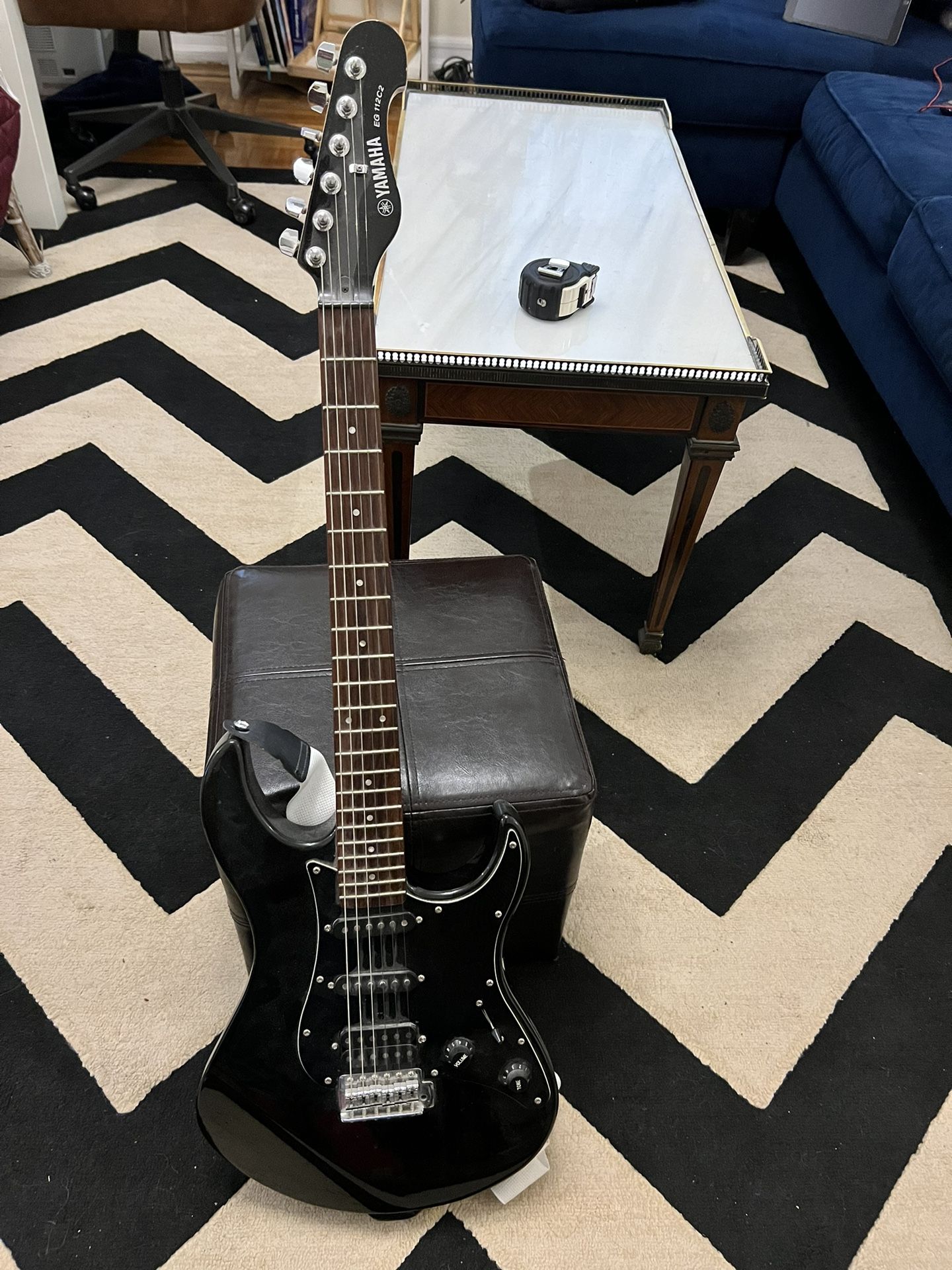 Yamaha EG112C2 electric guitar