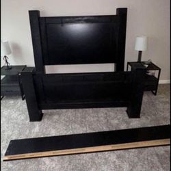 Black queen bed. Read full listing before messaging. 