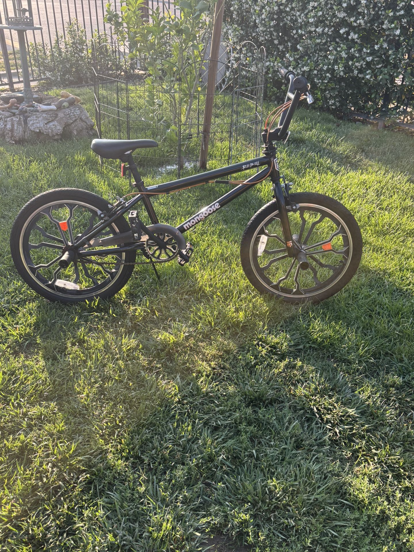 MONGOOSE BIKE