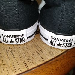 Converse  Chuck Taylor  ALL STARS- Unisex (8 Mens) Wide 10 Women