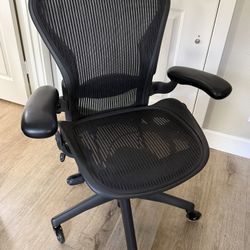 Herman Miller Aeron Size B