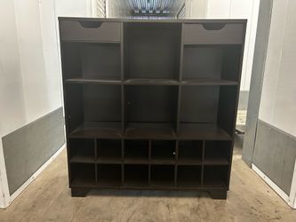 Shoe and entryway cupboard