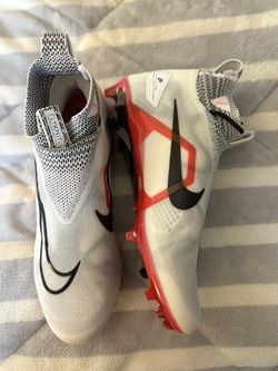 NEW Nike Alpha Cleats - Size 13