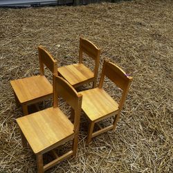 Kid Kraft Wooden Chair