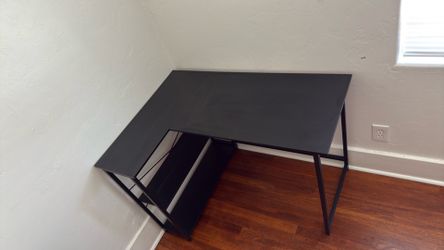 L Desk