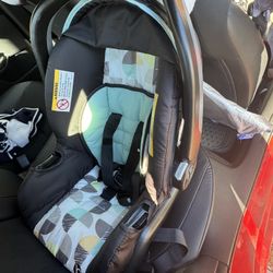 98% NEW Baby Car Seat