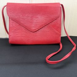 Vintage Red Vinyl Lizard Skin Style Purse Shoulder Handbag