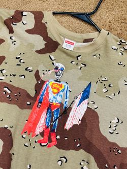 Supreme tshirt