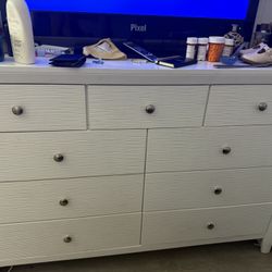 Dresser 9 Drawers 