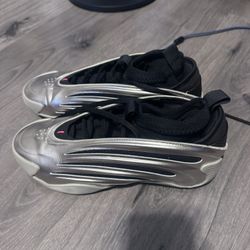 Harden Vol 9 Cyber Metallic, Size 8.5 