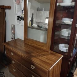 Dresser N Mirror 