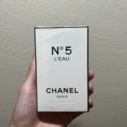 Chanel N5 Leau Perfume