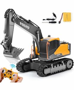 Double E Volvo Licensed Remote Control Excavator Toy, 2.4GHz All‑Terrain Sand-Ready Construction Vehicle with 360° Spin & 330° Cab Rotation, Rechargea