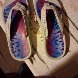 Flip Flops  Size W 7(10 Inches)