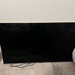 Panasonic Flat Screen TV – Excellent Condition