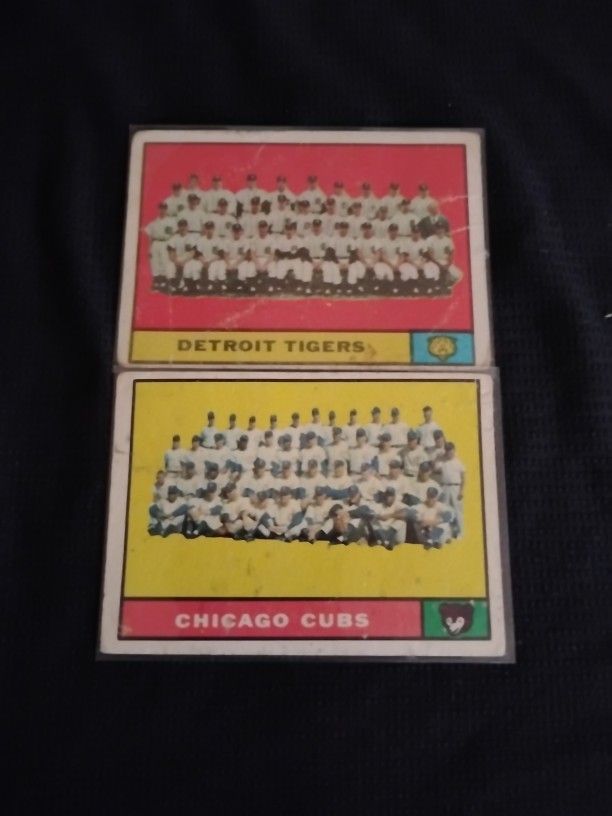 2 Vintage Old 1960 Baseball Teams Cards - Chicago Cubs / Detroit Tigers 