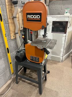Band saw