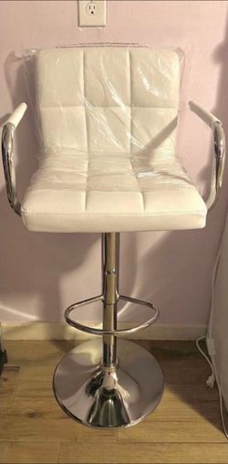 Vanity Chair 👉$110 (New)👈