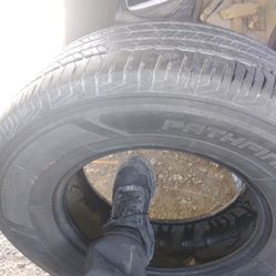 Set of 4 265r17 like new