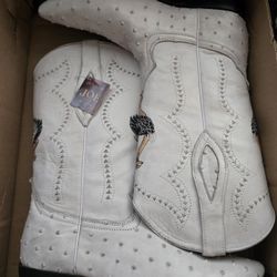 Botas De Avestruz Y Sombrero