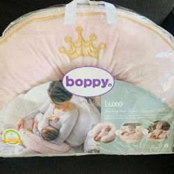 Boppy Pillow - Feeding And support infant Pillow