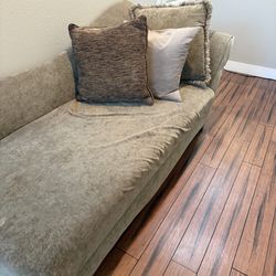Chase lounge