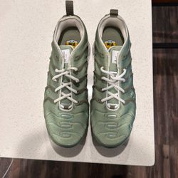 Brand New Nike Vapor Max Sz10.5- Only $80
