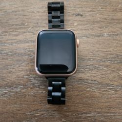 APPLE WATCH SE 1st GEN 40MM LIKE NEW
