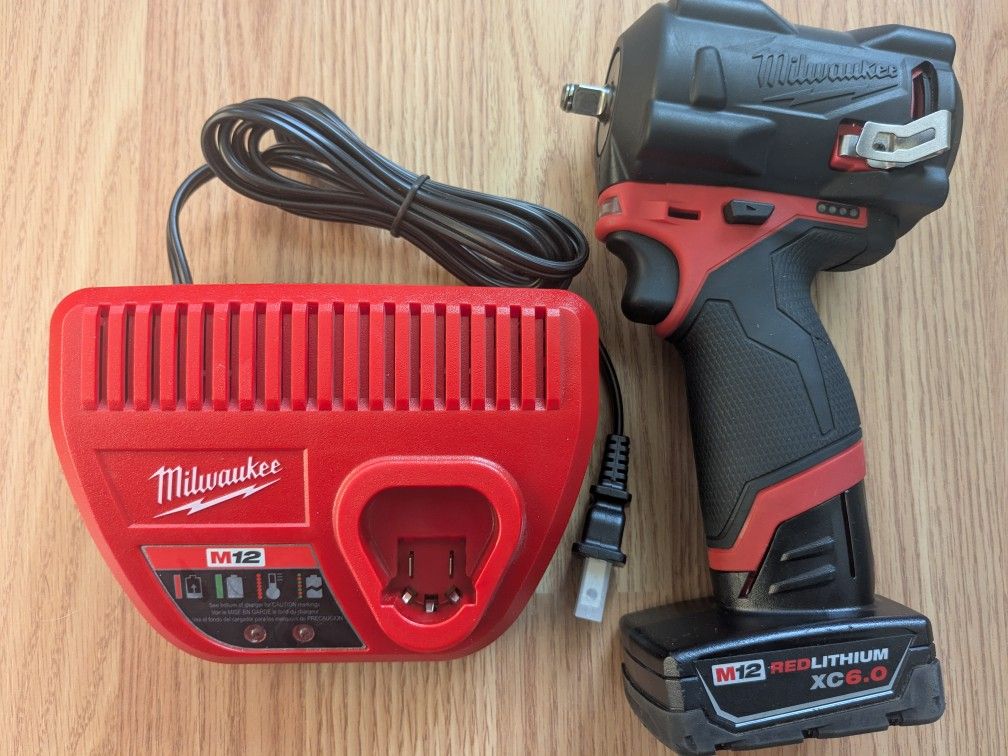 Milwaukee M12 3/8" Stubby Impact Wrench W 6.0ah Battery & New Charger