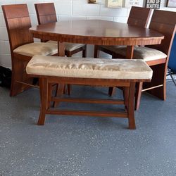 New City Furniture Solid Wood Dining Table 