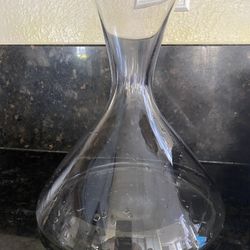 Wine carafe