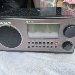 SANGEAN WR-2 2 Band Radio 