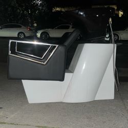 salon shampoo station