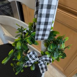 Faux Greenery Wreath With Ribbon 10"'Wide