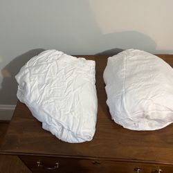 Brand New Bella 400 Count Split King Sheets And Two Single Split Twin Bed Sheets With Two Bed Protectots 