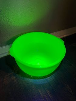 Uranium Jadeite Mixing Bowl