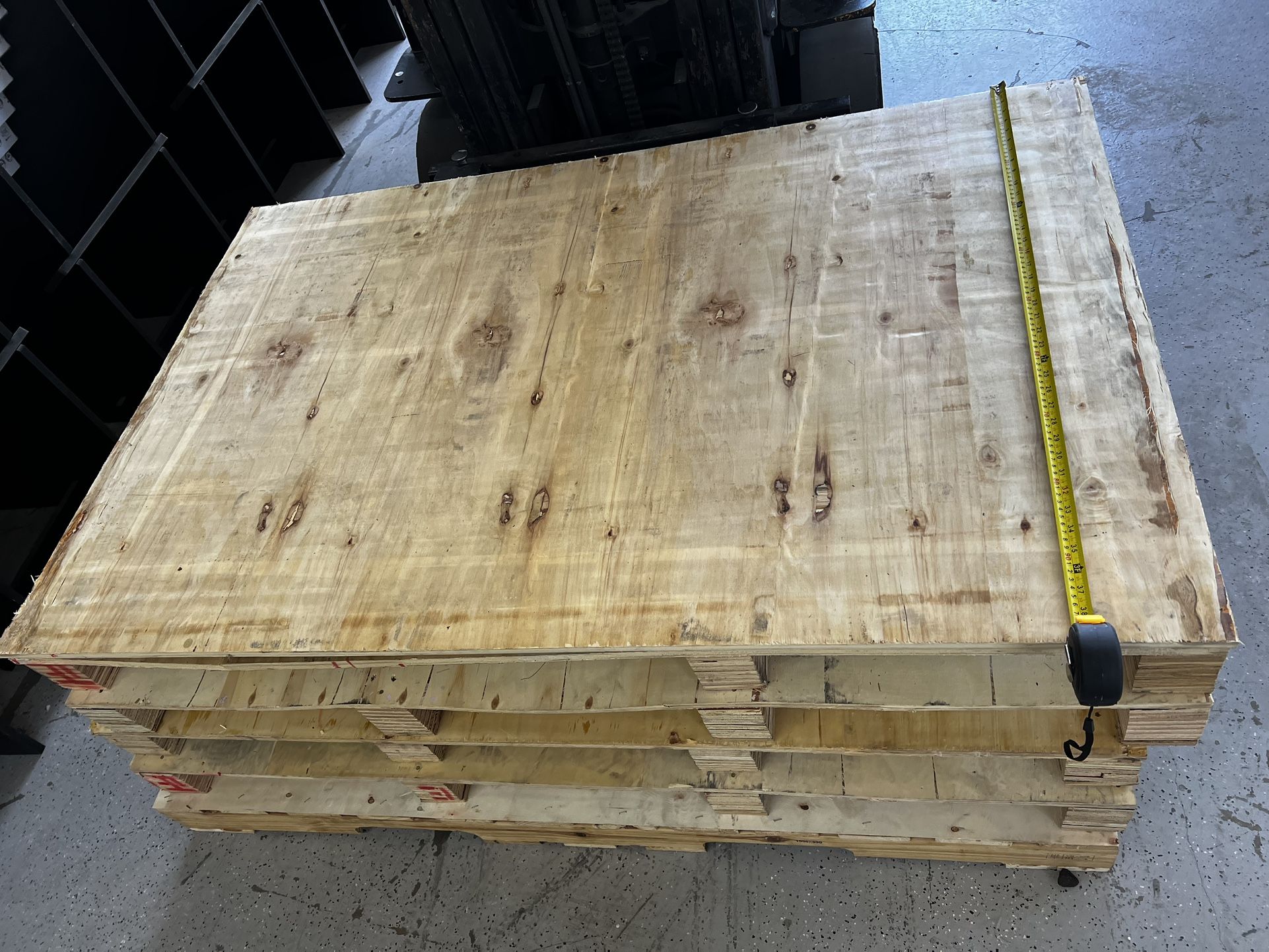Pallets 3x5 $2 Each