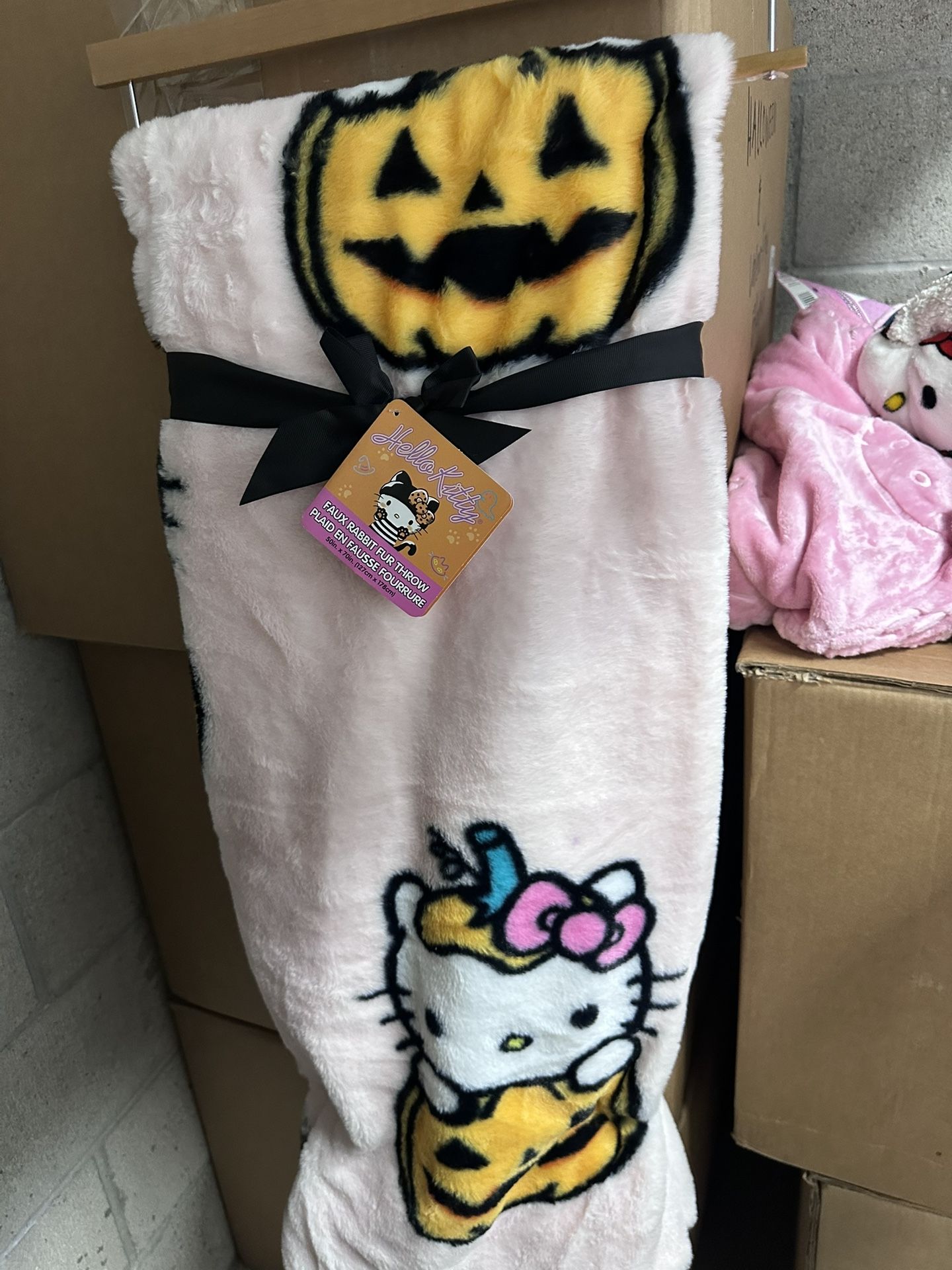 Hello Kitty Faux Fur Halloween Blanket