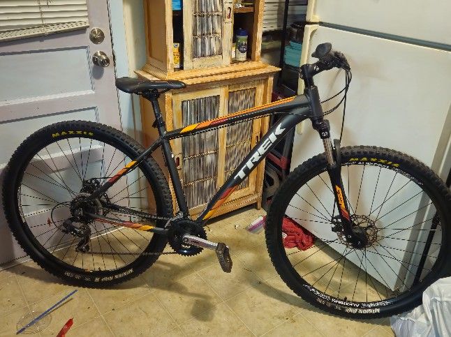 Trek mountain bike brand new and regestered