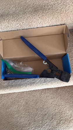 Per cinch clamp fastening tool