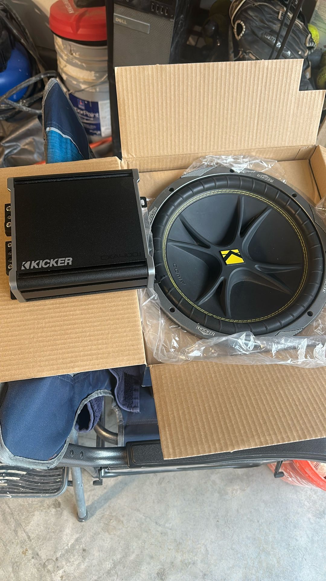Kicker Amplifier (400 Watts) & Subwoofer 300 Peak