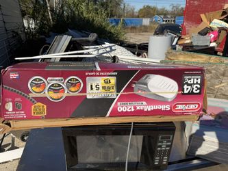 Genie Garage Door Opener New